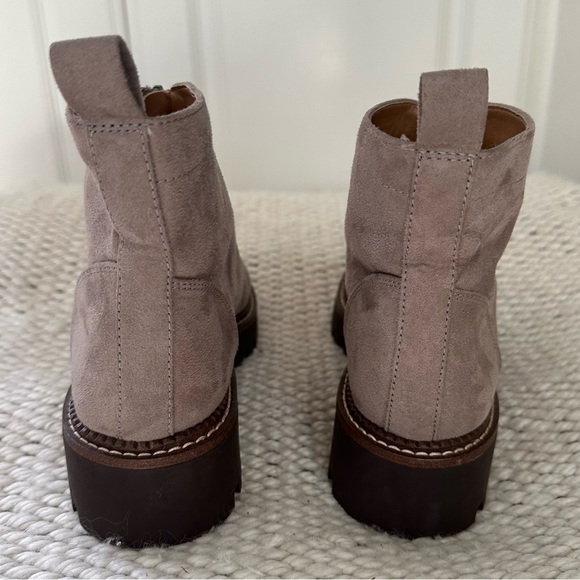 NEW Brown Tan Suede Zip Up Chelsea Lug Boot -- Size 6.5 - Picture 4 of 16